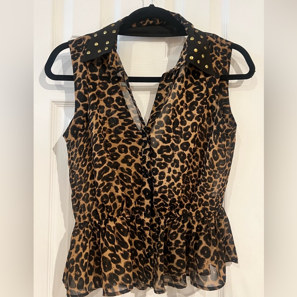 Like new Material Girl juniors small leopard print blouse